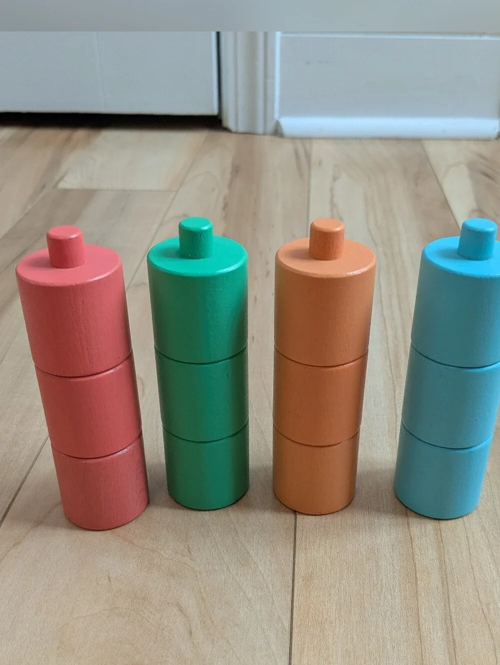 Lovevery Wooden Peg Stacker, Pegs Only
